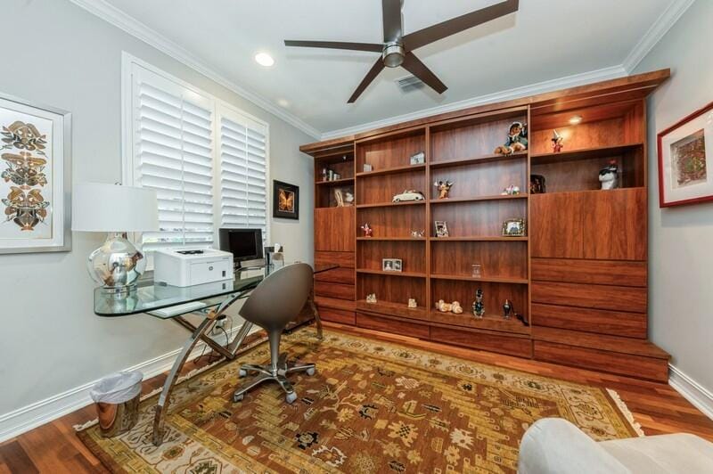 310 E Mallory Circle — photo 4
