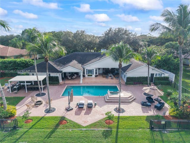 8020 NW 47th Drive, sold in Whispering Woods, Coral Springs, FL