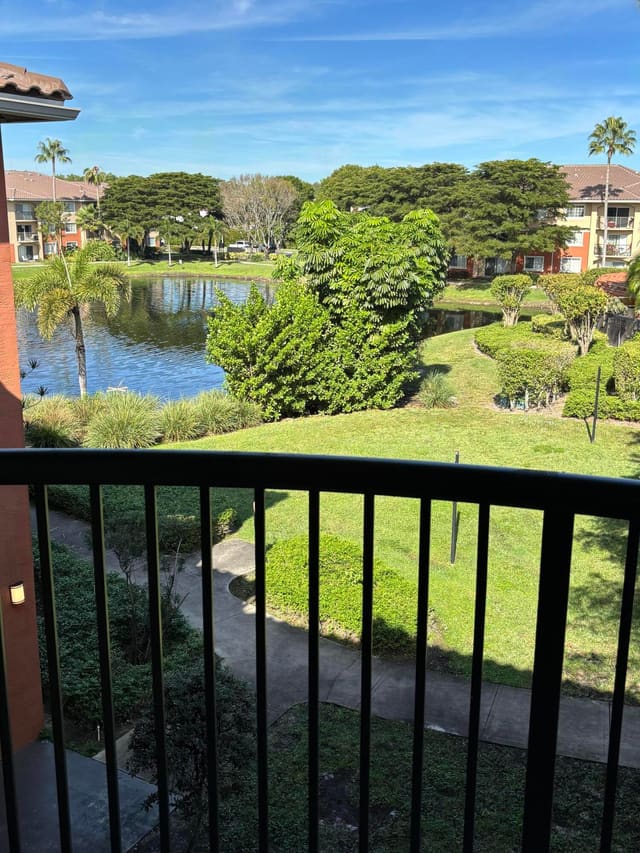 4155 N Haverhill Road 1409, sold in Grand Isles Condo, West Palm Beach, FL