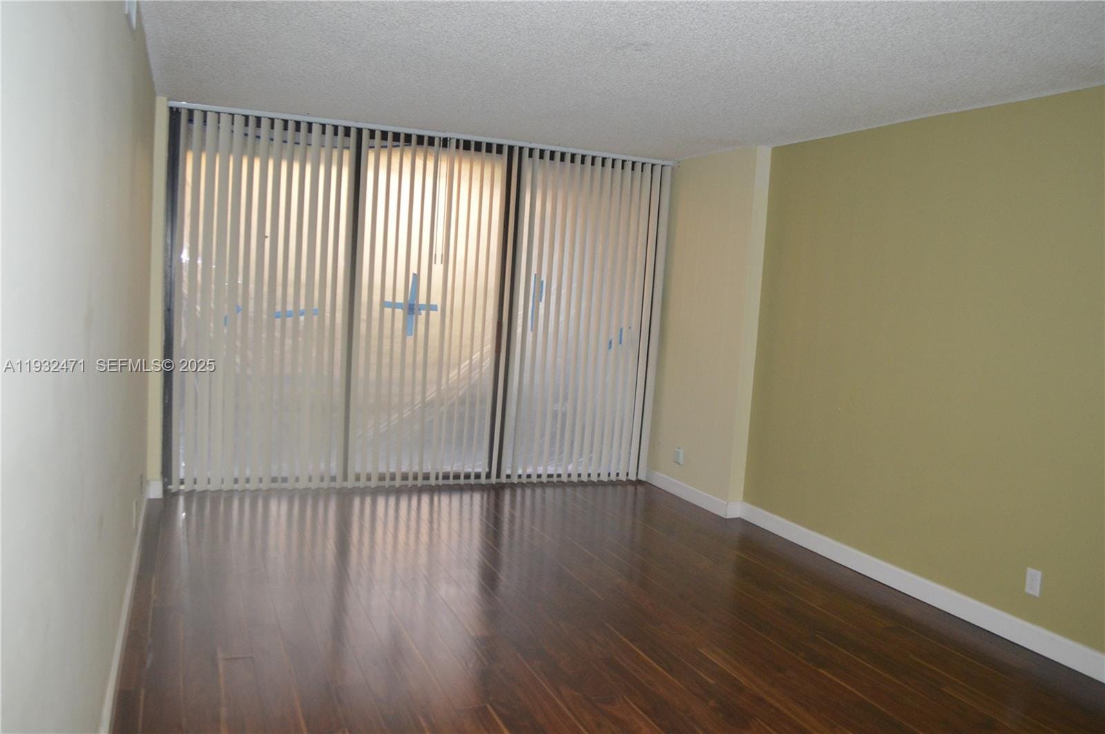 200 Leslie Drive 303 — photo 11