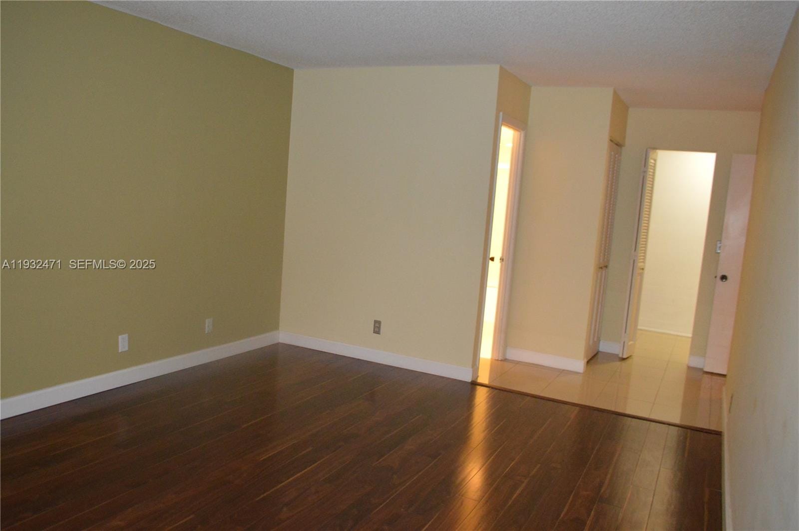 200 Leslie Drive 303 — photo 12