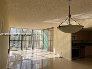 200 Leslie Drive 303 — photo 6