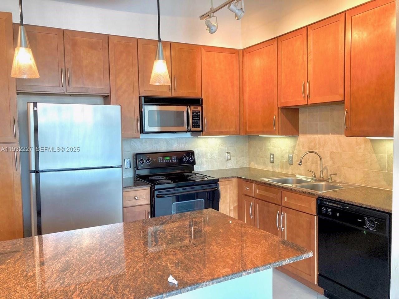 2001 Biscayne Boulevard 2608 — photo 2