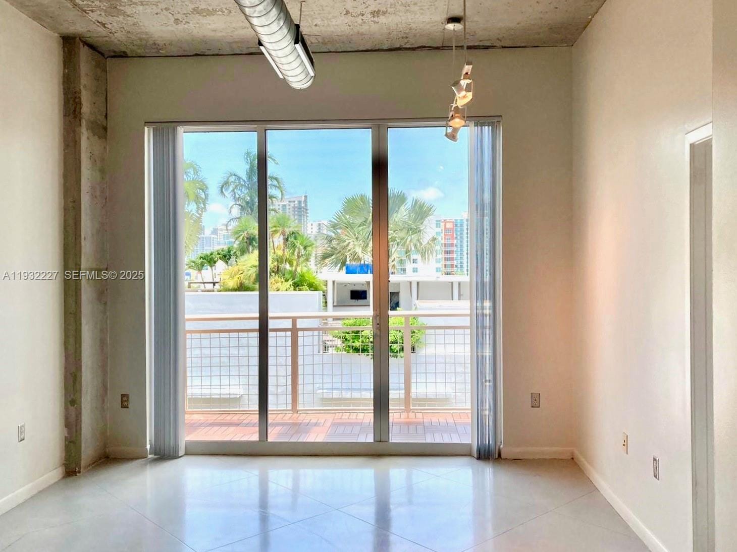 2001 Biscayne Boulevard 2608 — photo 3