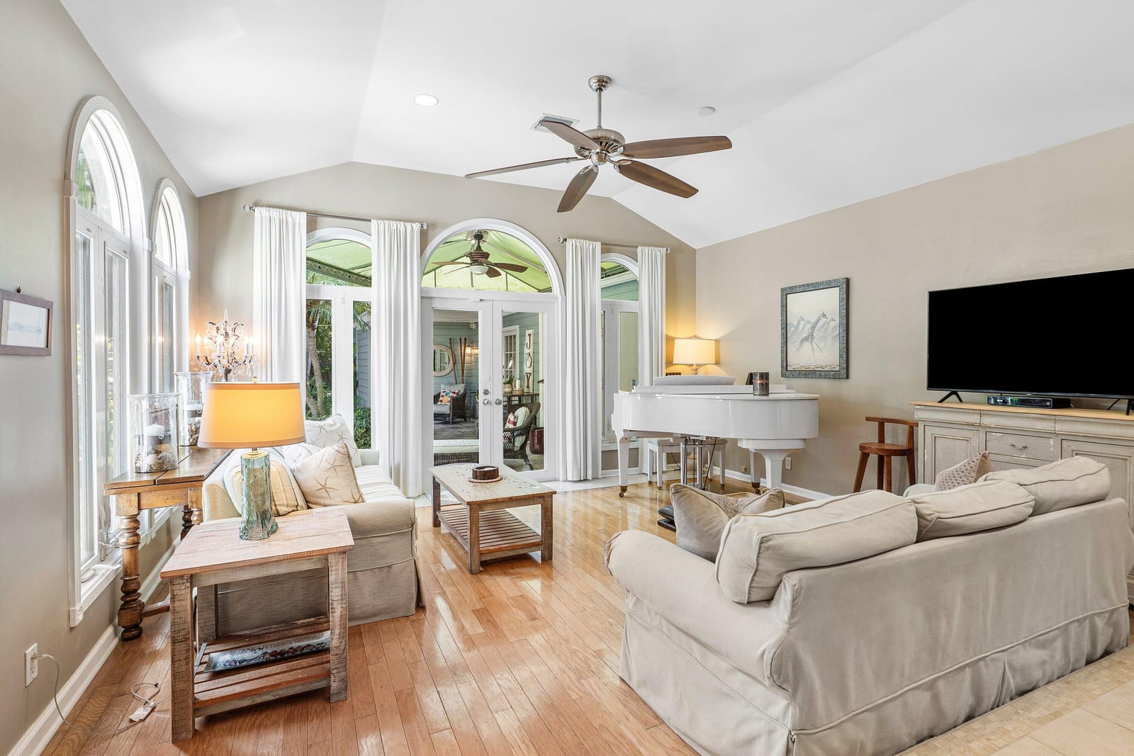 802 NE 2nd Street, Delray Beach, FL 33483 photo 17