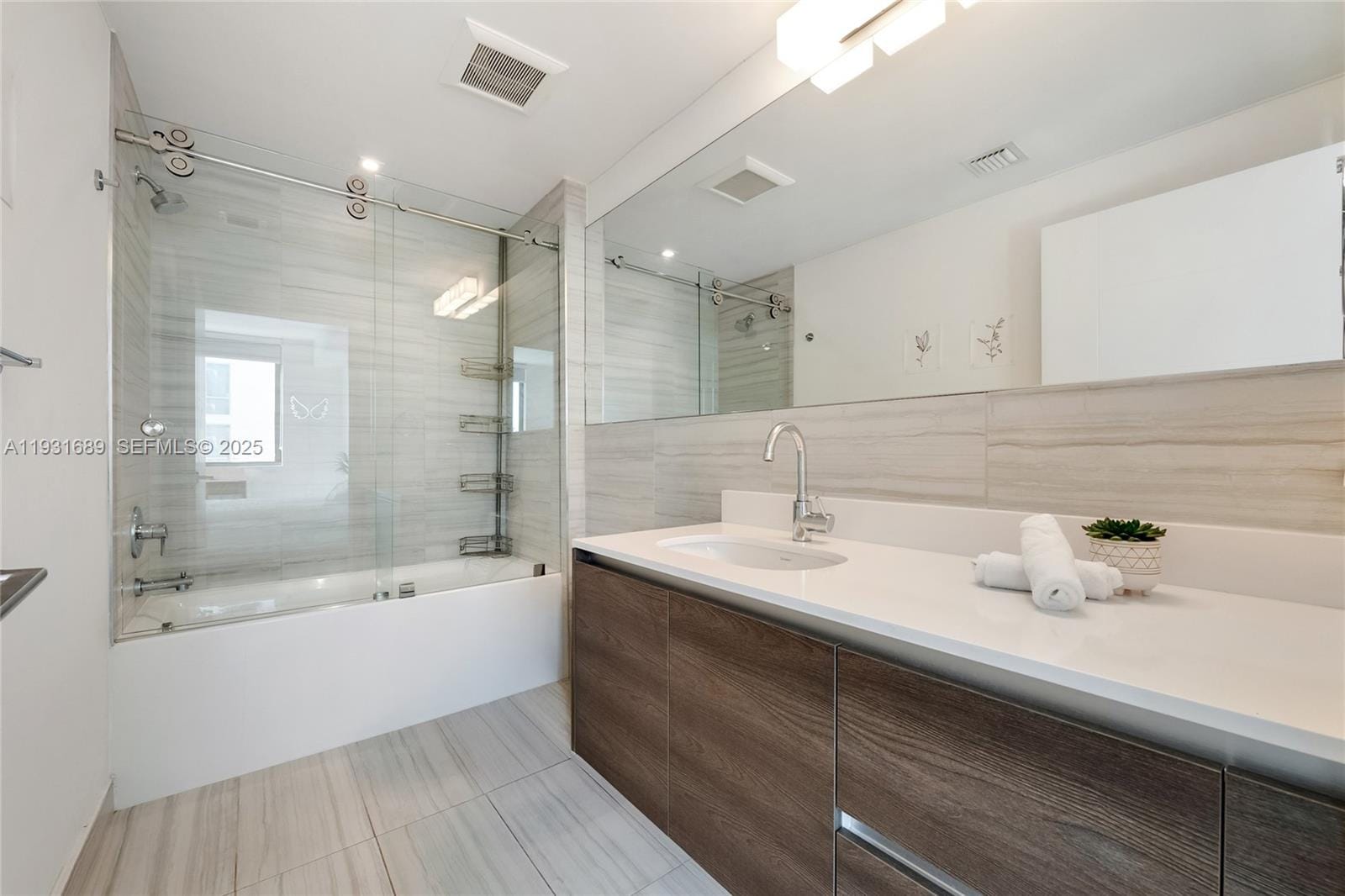 301 Altara Avenue 509 — photo 6
