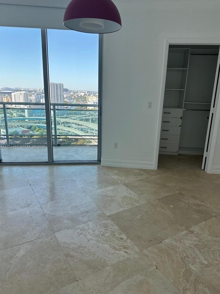 350 S Miami Avenue 2913, Miami, FL 33130 photo 13