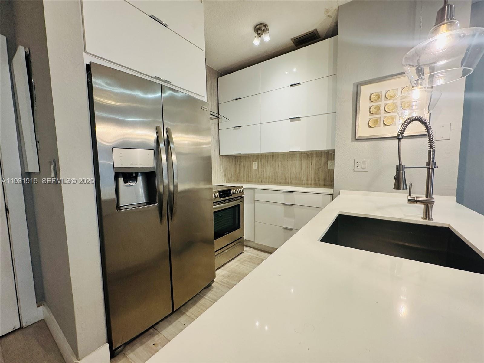 2734 Bird Avenue 106 — photo 4