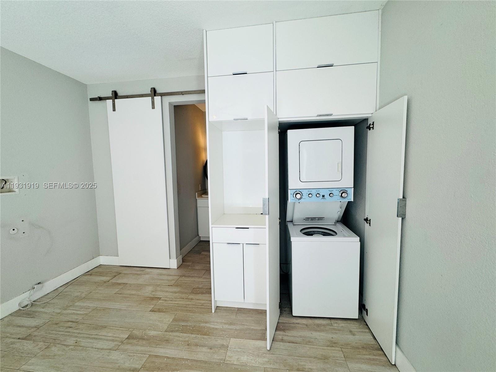 2734 Bird Avenue 106 — photo 6