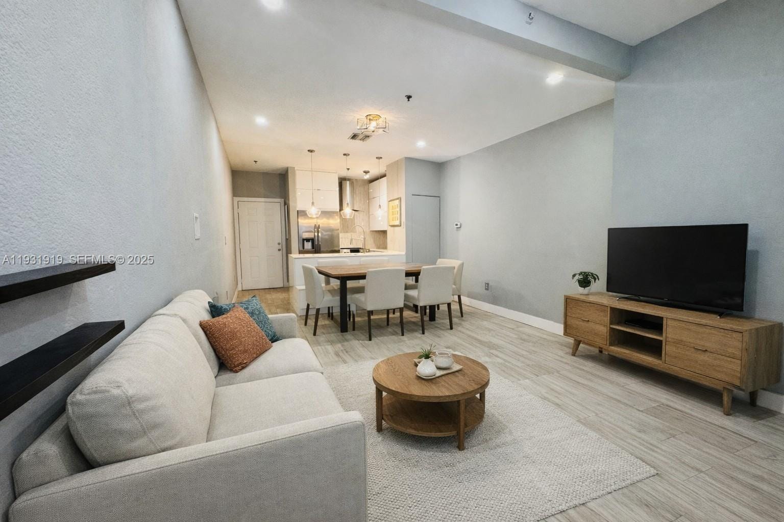 2734 Bird Avenue 106 — photo 7