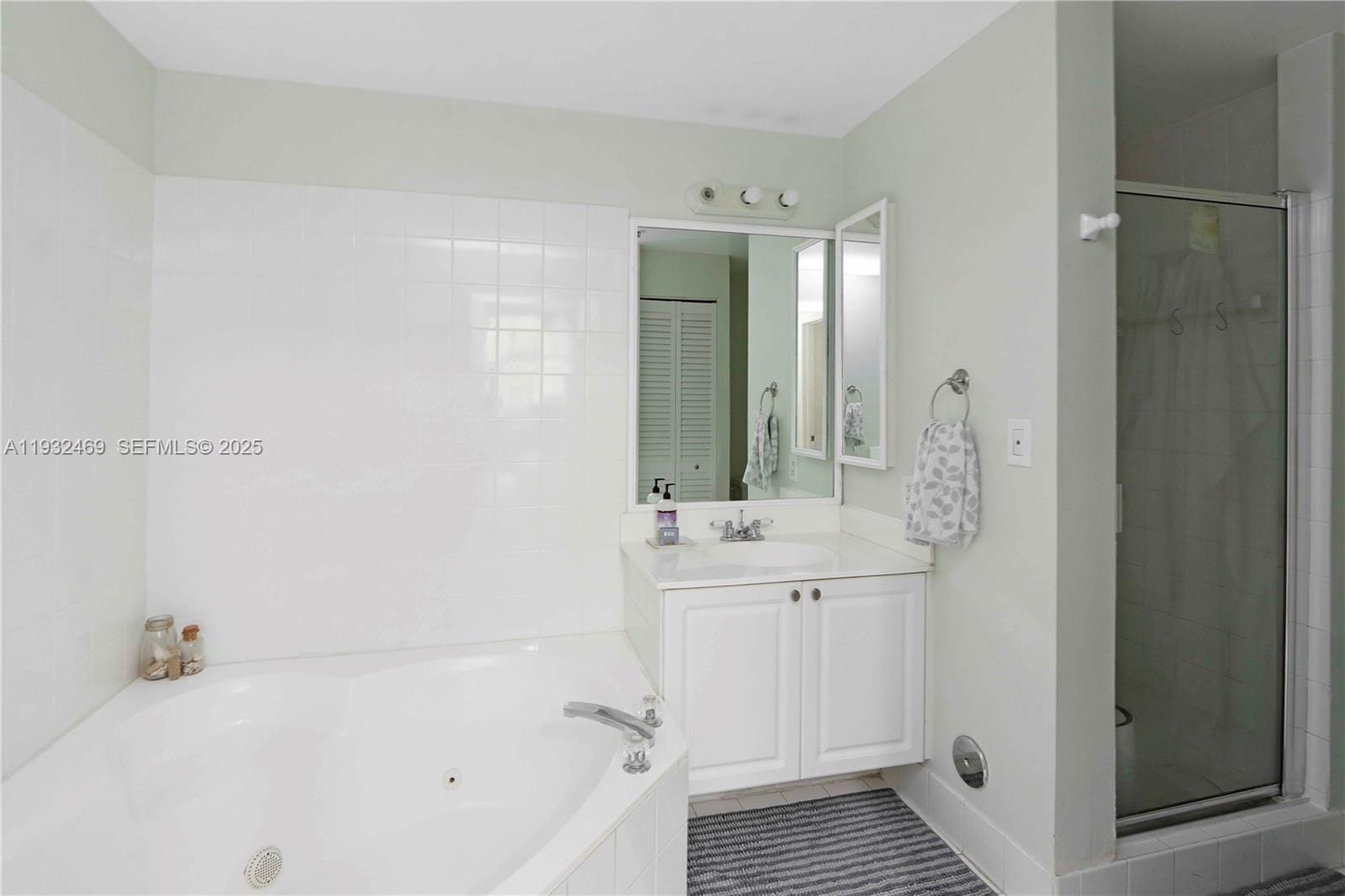 9805 NW 52nd Street 102, Doral, FL 33178 photo 21