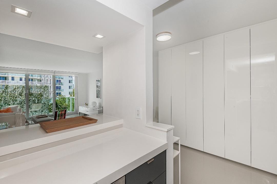 1000 West Avenue 327, Miami Beach, FL 33139 photo 19