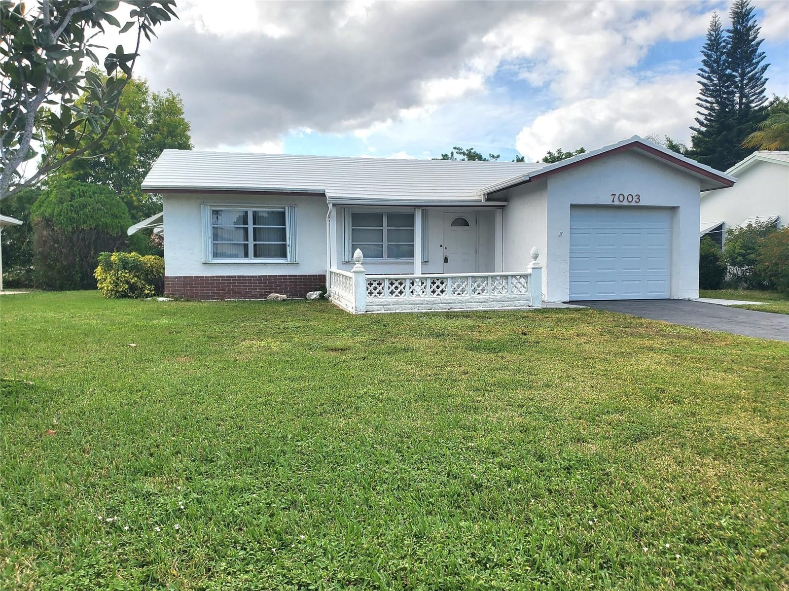 7003 NW 94th Terrace — photo 4