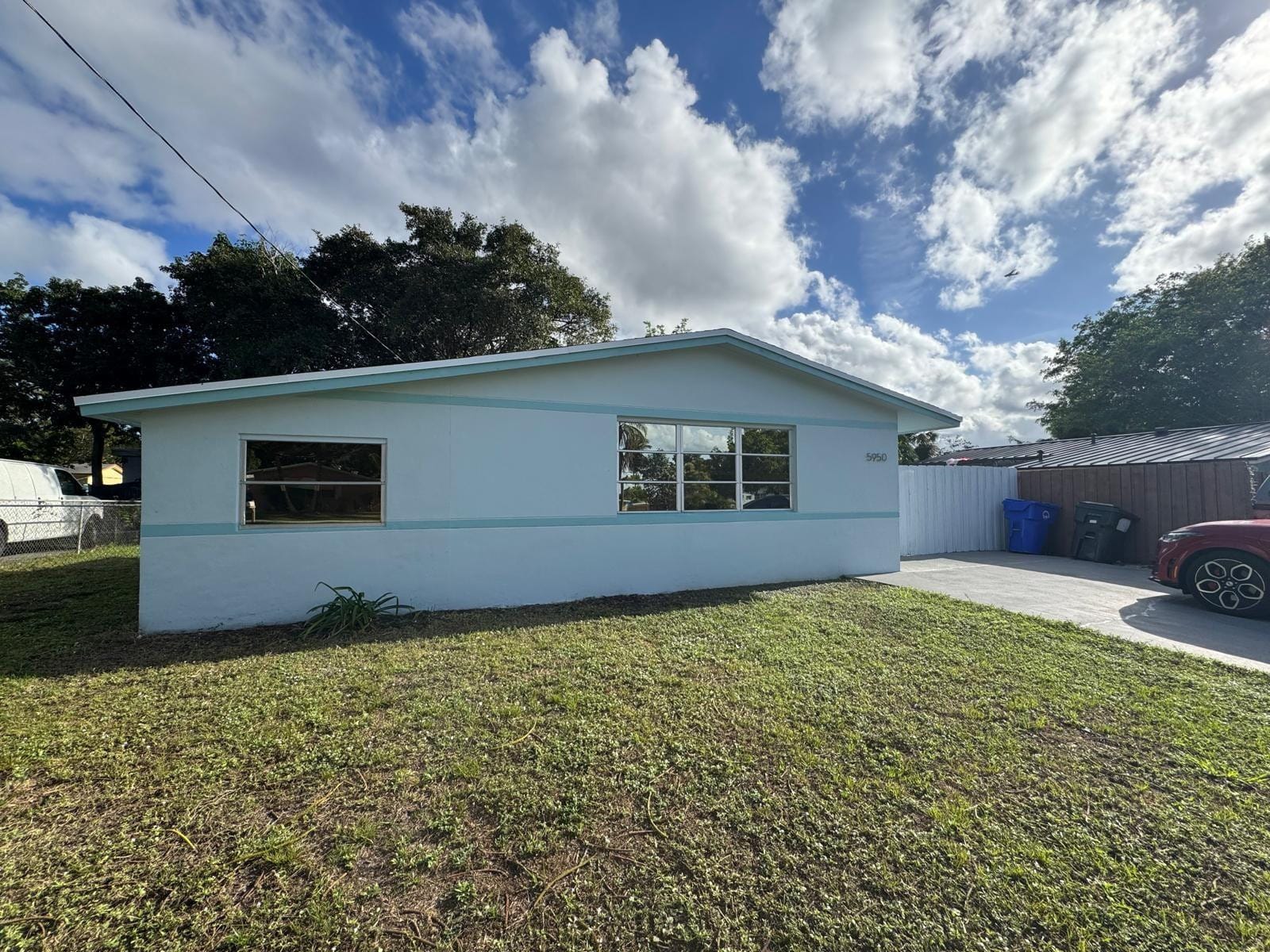 5950 NW 42nd Avenue, North Lauderdale, FL 33319