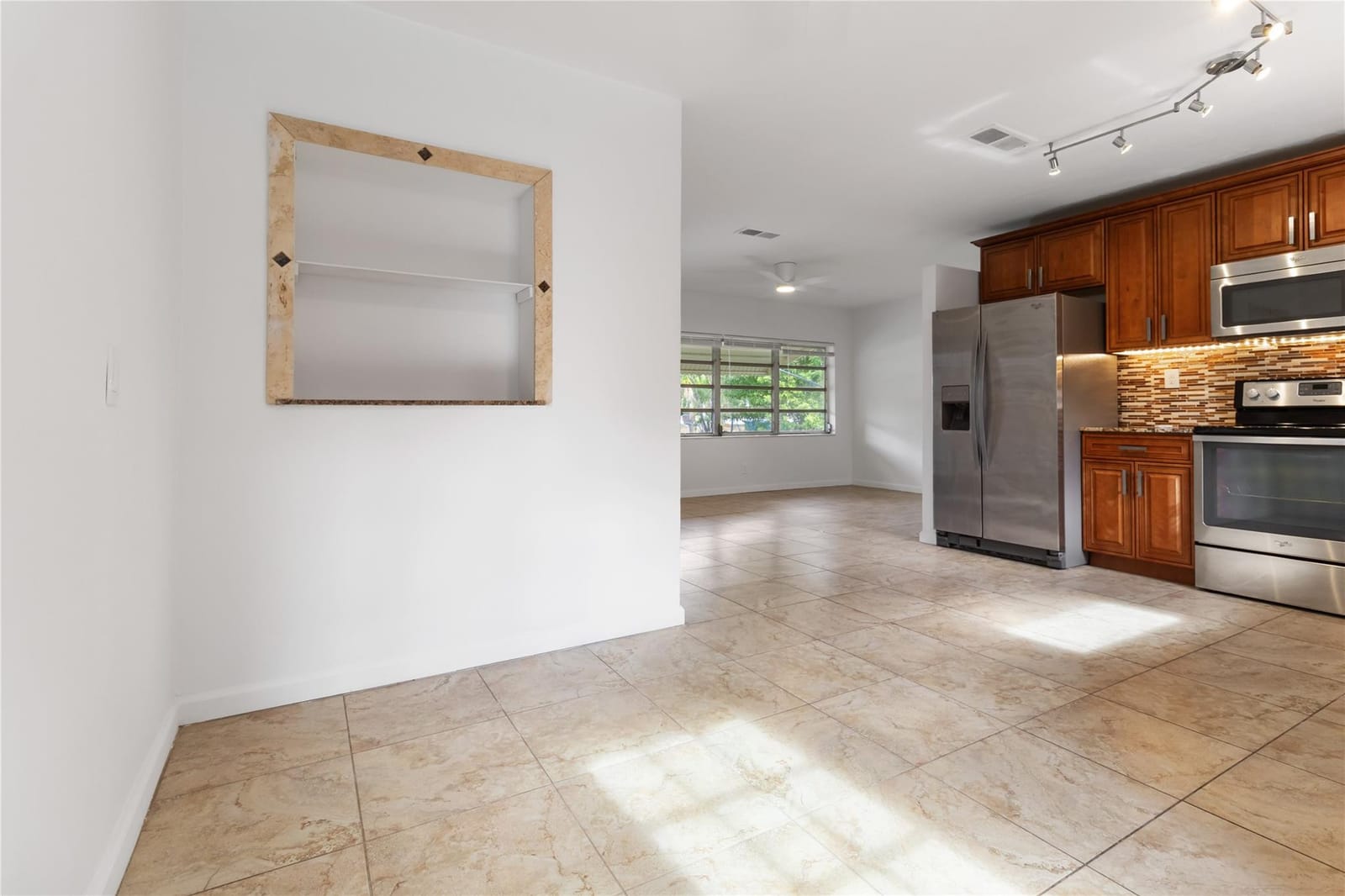 500 NE 61st Court — photo 6