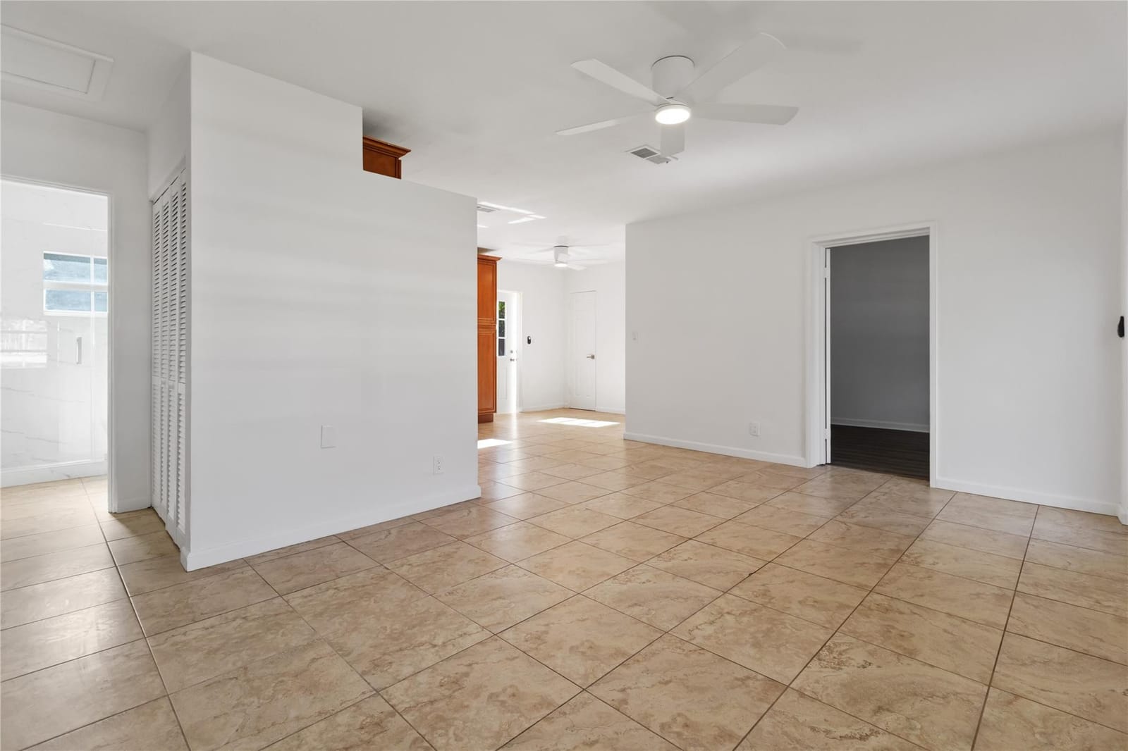500 NE 61st Court — photo 7