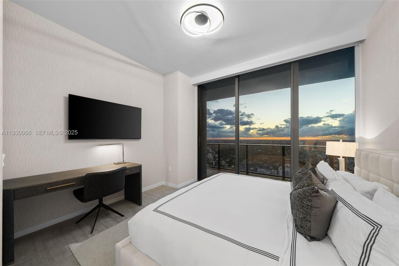 1000 Brickell Plaza PH5904, Miami, FL 33131 photo 17