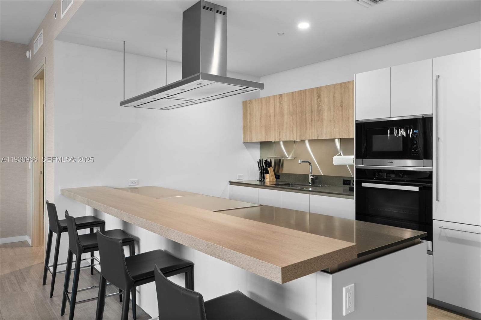 1000 Brickell Plaza PH5904, Miami, FL 33131 photo 3