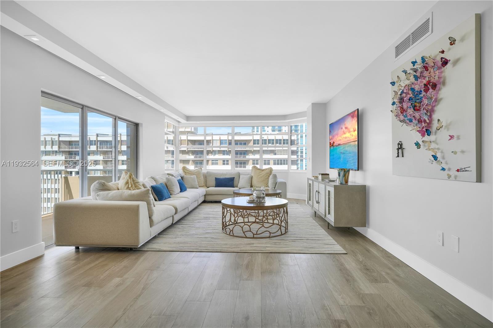 1985 S Ocean Drive 17F, Hallandale Beach, FL 33009, Hallandale Beach