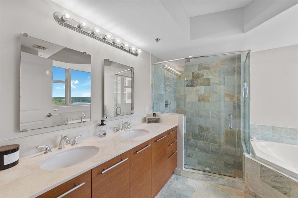 2641 N Flamingo Road 901N — photo 11