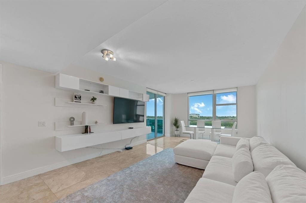 2641 N Flamingo Road 901N — photo 5
