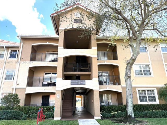 11630 SW 2nd Street 17105, sold in Marquesa Condo, Pembroke Pines, FL