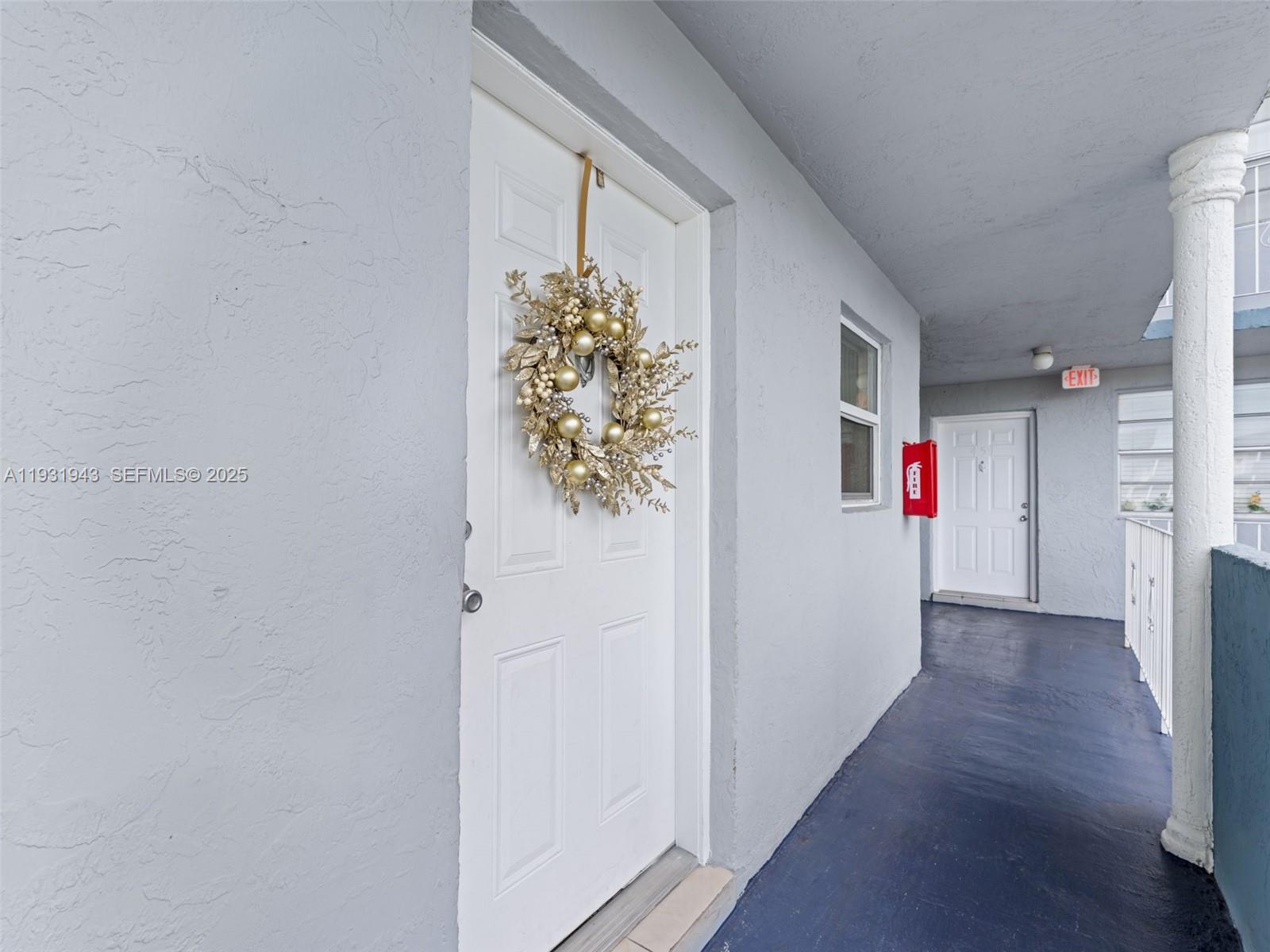 1655 W 44th Place 448, Hialeah, FL 33012, Hialeah