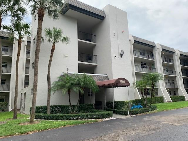 9460 Poinciana Place 203, Davie, FL 33324, Davie