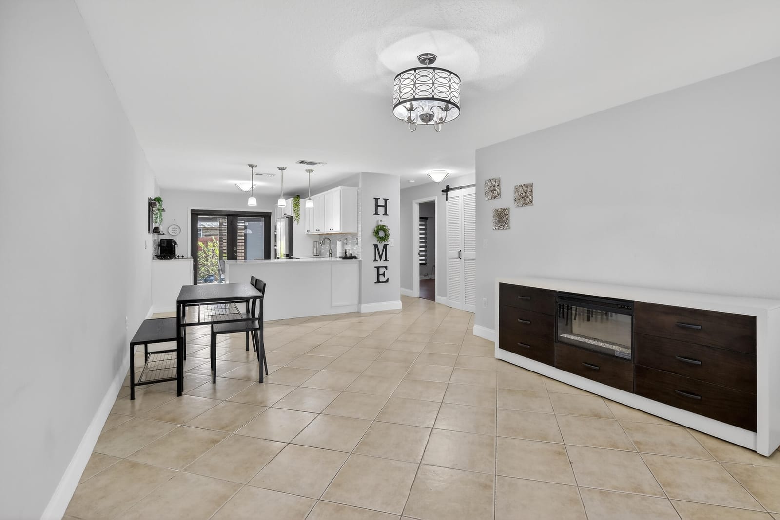 10330 Fig Court, Pembroke Pines, FL 33026 photo 6