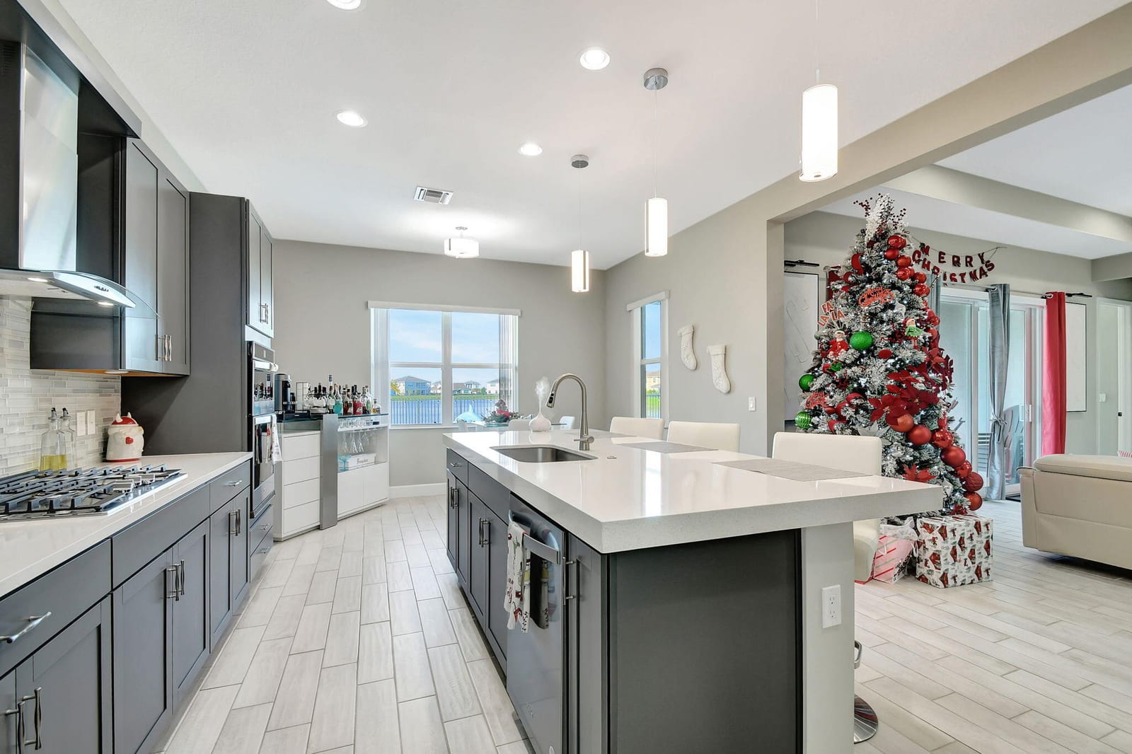4964 Liberty Lane — photo 12