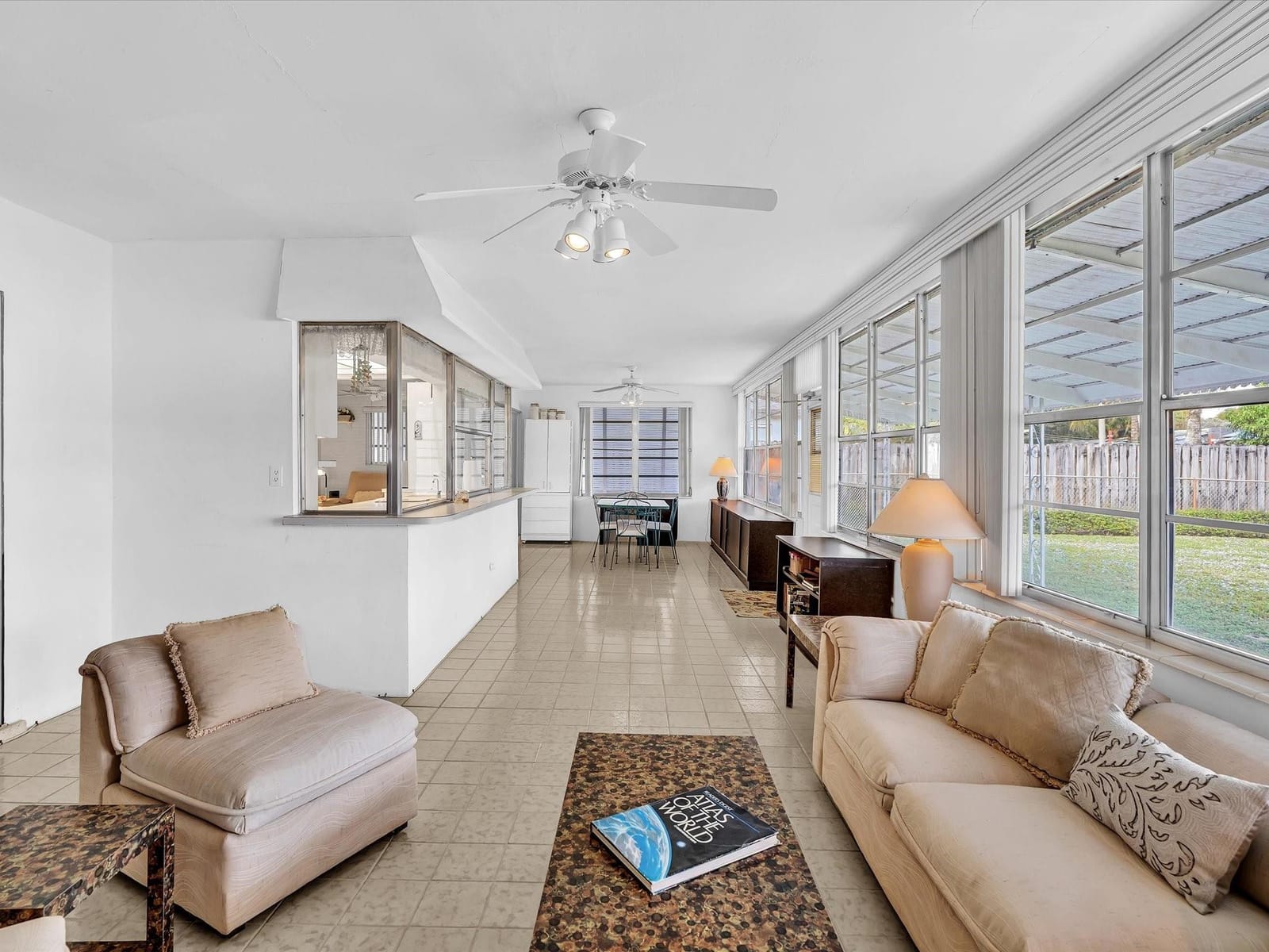 407 S Highland Drive — photo 8