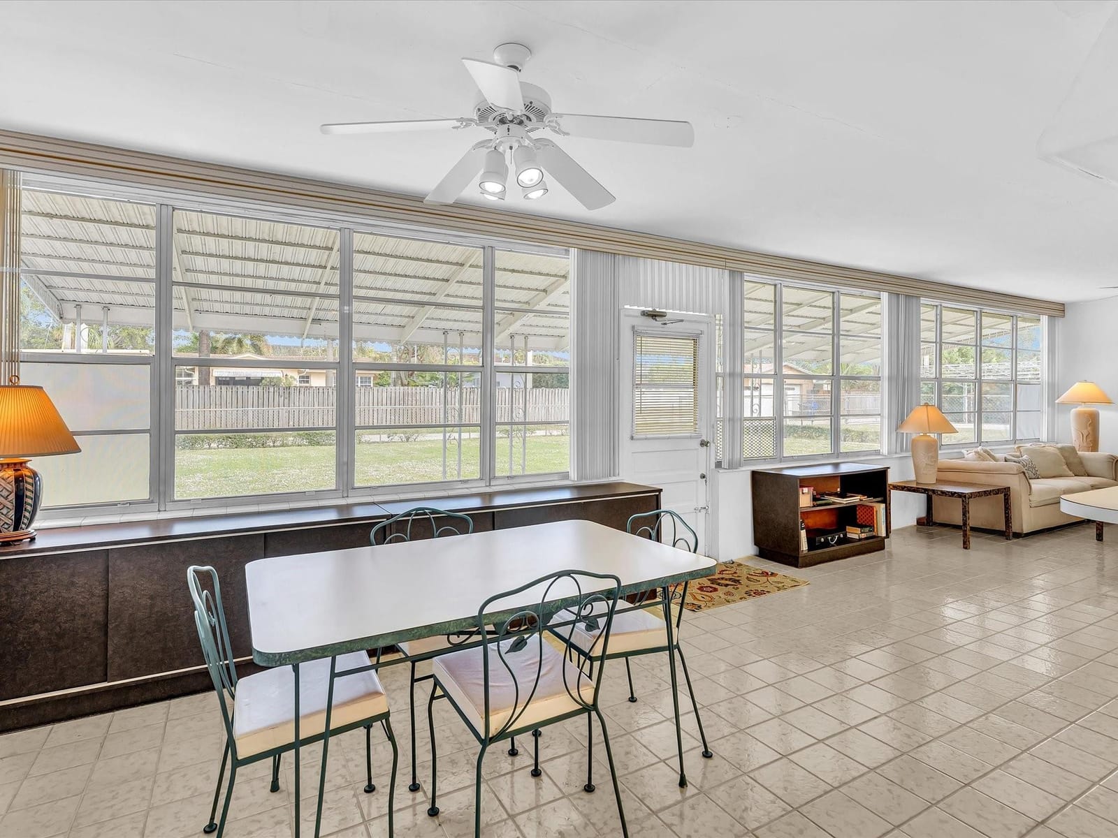 407 S Highland Drive — photo 9