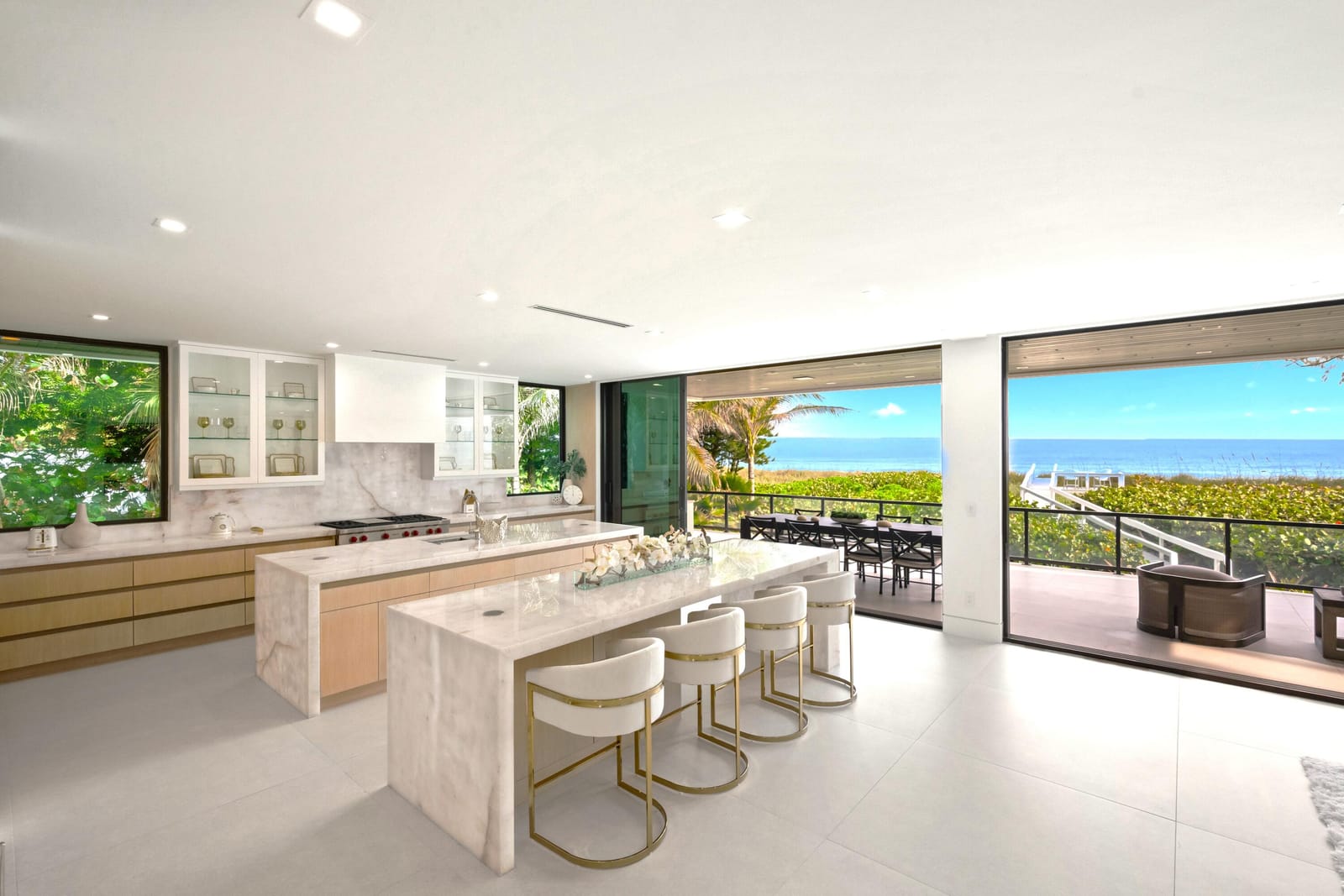 75 N Beach Road, Jupiter Island, FL 33455 photo 6