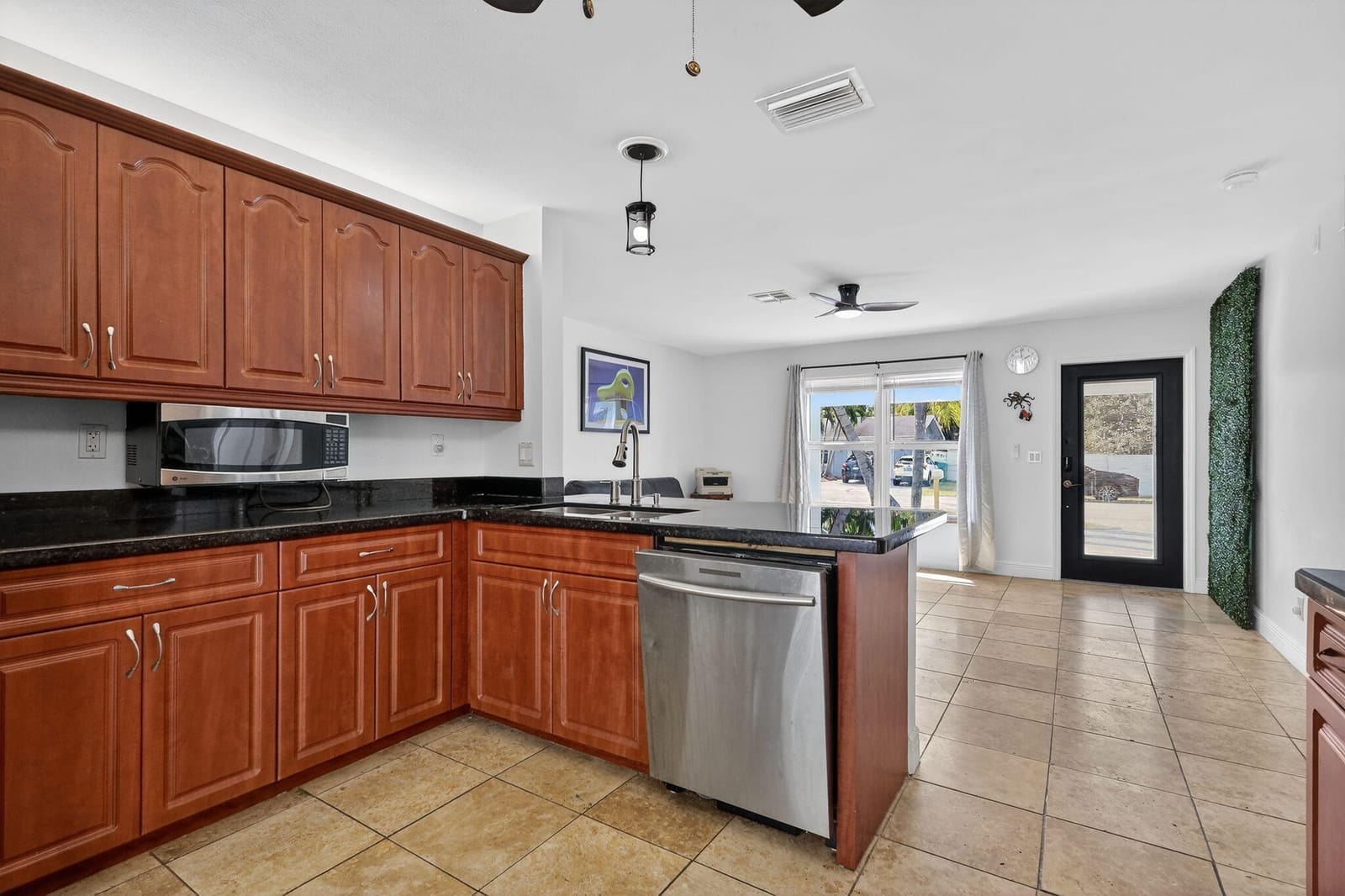 4540 SW 28th Terrace — photo 8