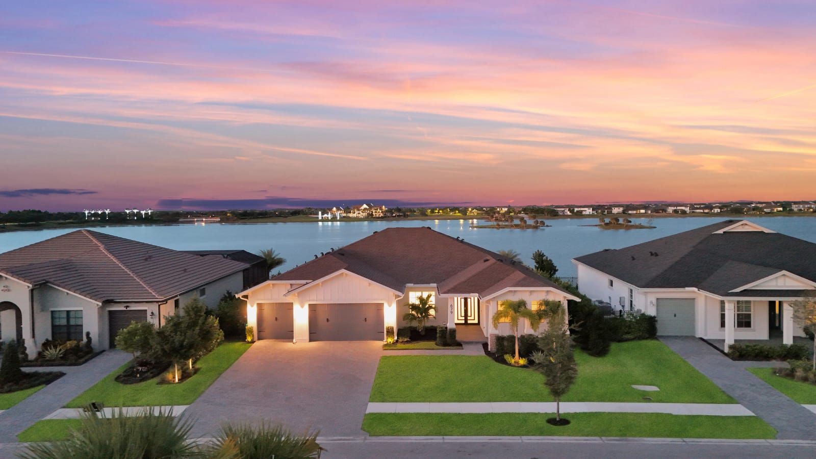 679 Hookline Circle, Loxahatchee, FL 33470