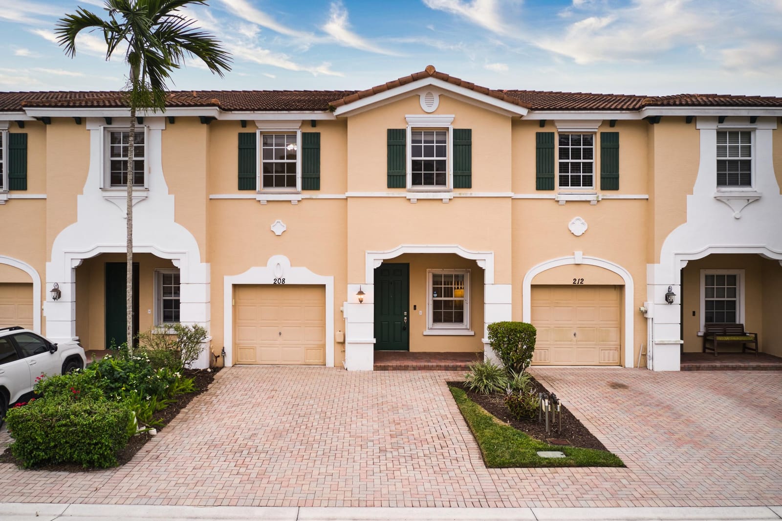 3 bedroom home for sale at 208 Otter Run, Stuart, FL 34997 — $349,900