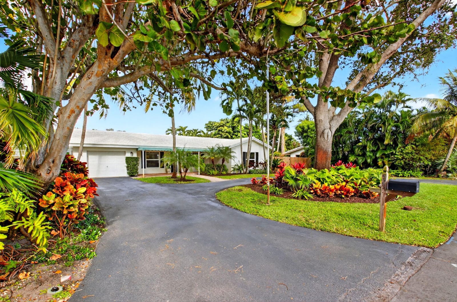 525 Sunset Road, Boynton Beach, FL 33435 photo 2