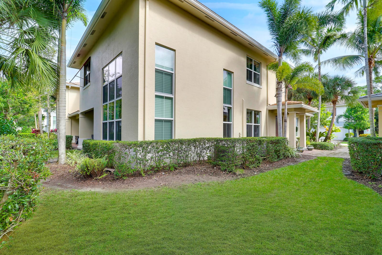 1083 Piccadilly Street, Palm Beach Gardens, FL 33418 photo 5