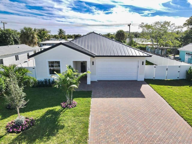 18 SW 6th Street, sold in Delray Beach, Delray Beach, FL