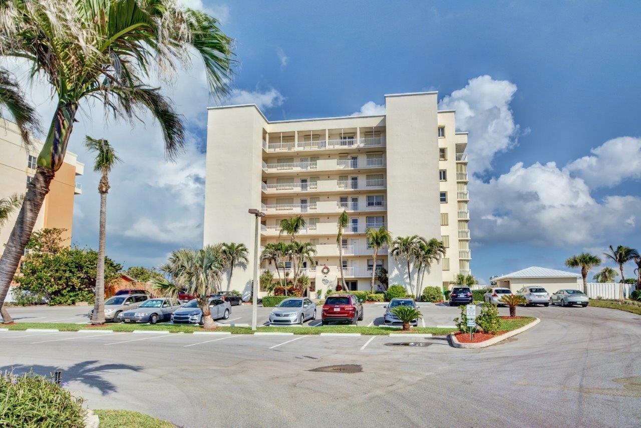 10980 S Ocean Drive 311 — photo 2