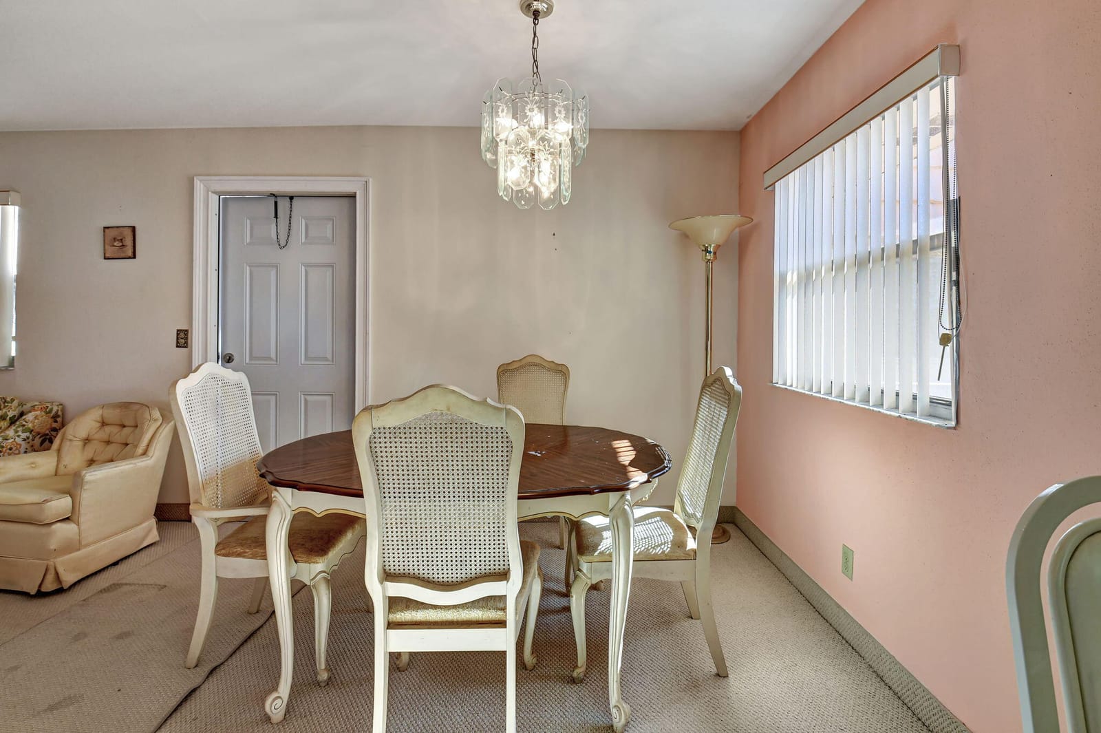 325 Saxony G, Delray Beach, FL 33446 photo 16