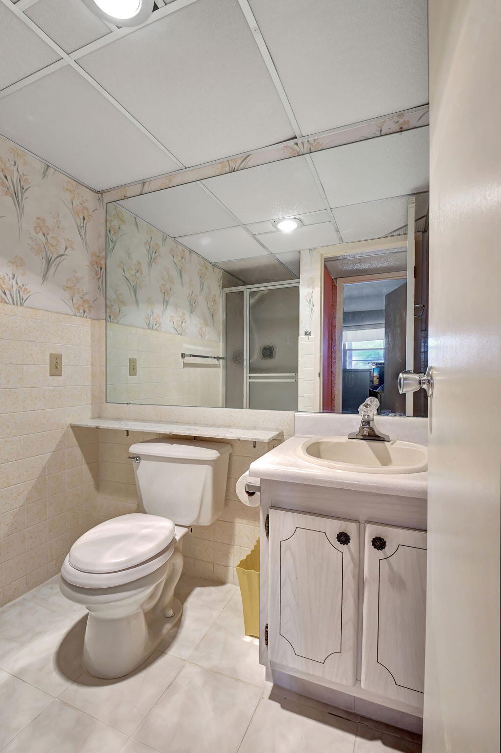 325 Saxony G, Delray Beach, FL 33446 photo 19