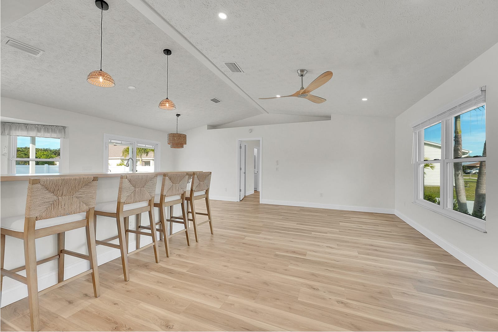 273 SW Nativity Ter Terrace — photo 10