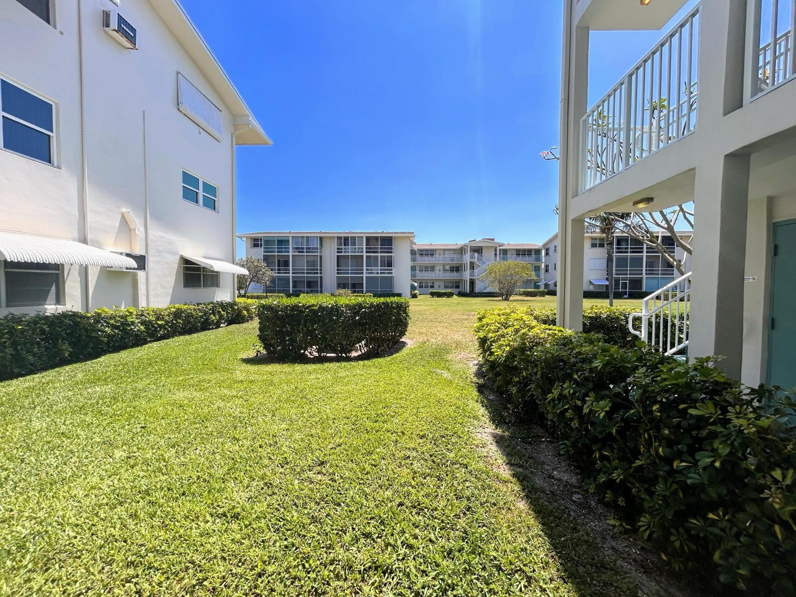 450 Horizons E 107, Boynton Beach, FL 33435 photo 25