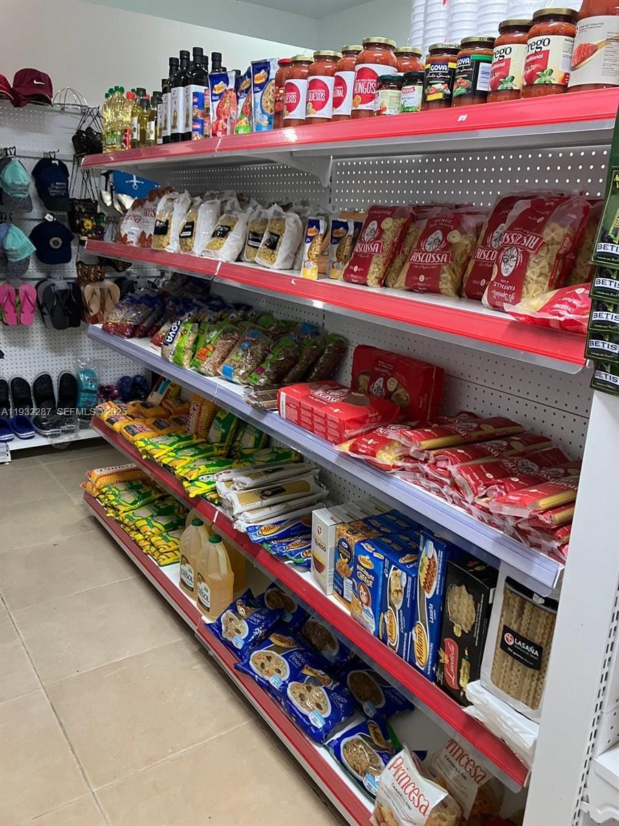 4 Th Avenue, Hialeah, FL 33010