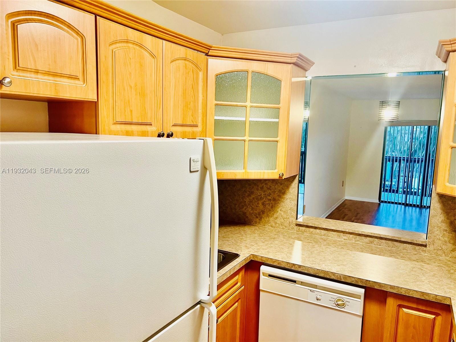 1021 Mockingbird Lane 215 — photo 11