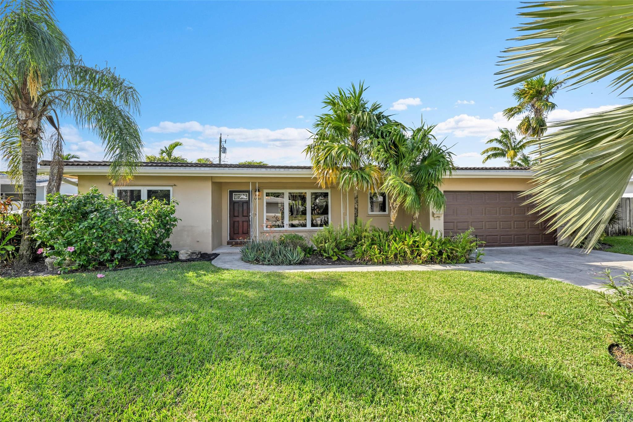 4401 NE 18th Avenue, Oakland Park, FL 33334, Oakland Park