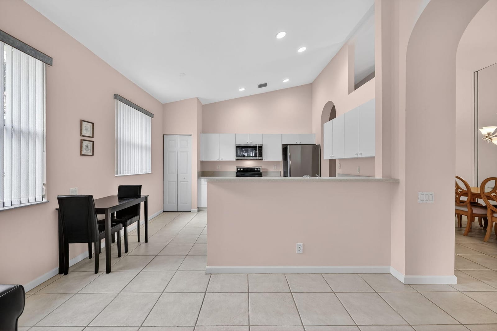 136 NW Lawton Road — photo 11