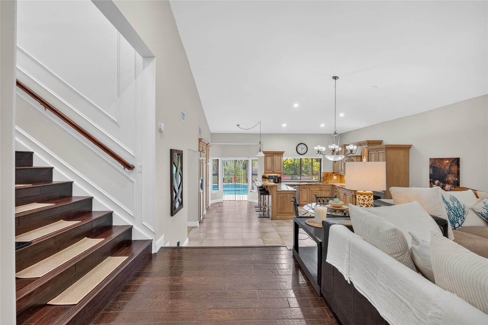 5613 NW 64th Terrace — photo 6