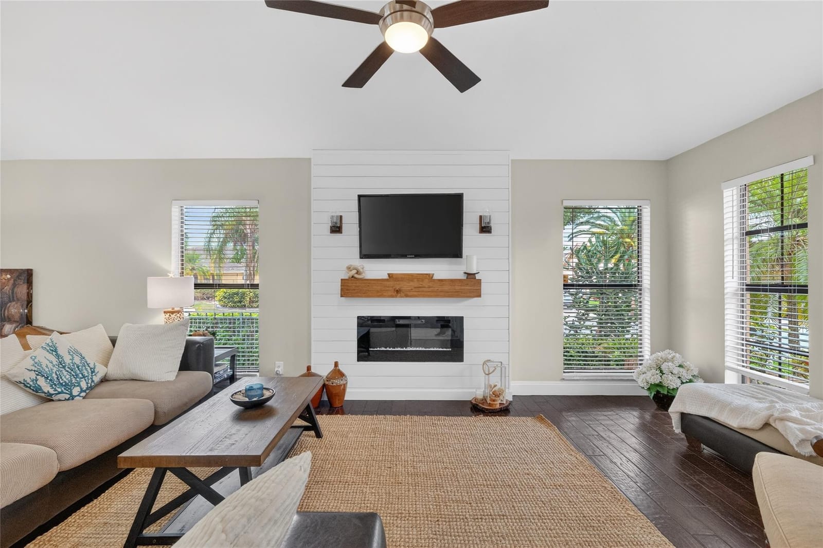 5613 NW 64th Terrace — photo 9